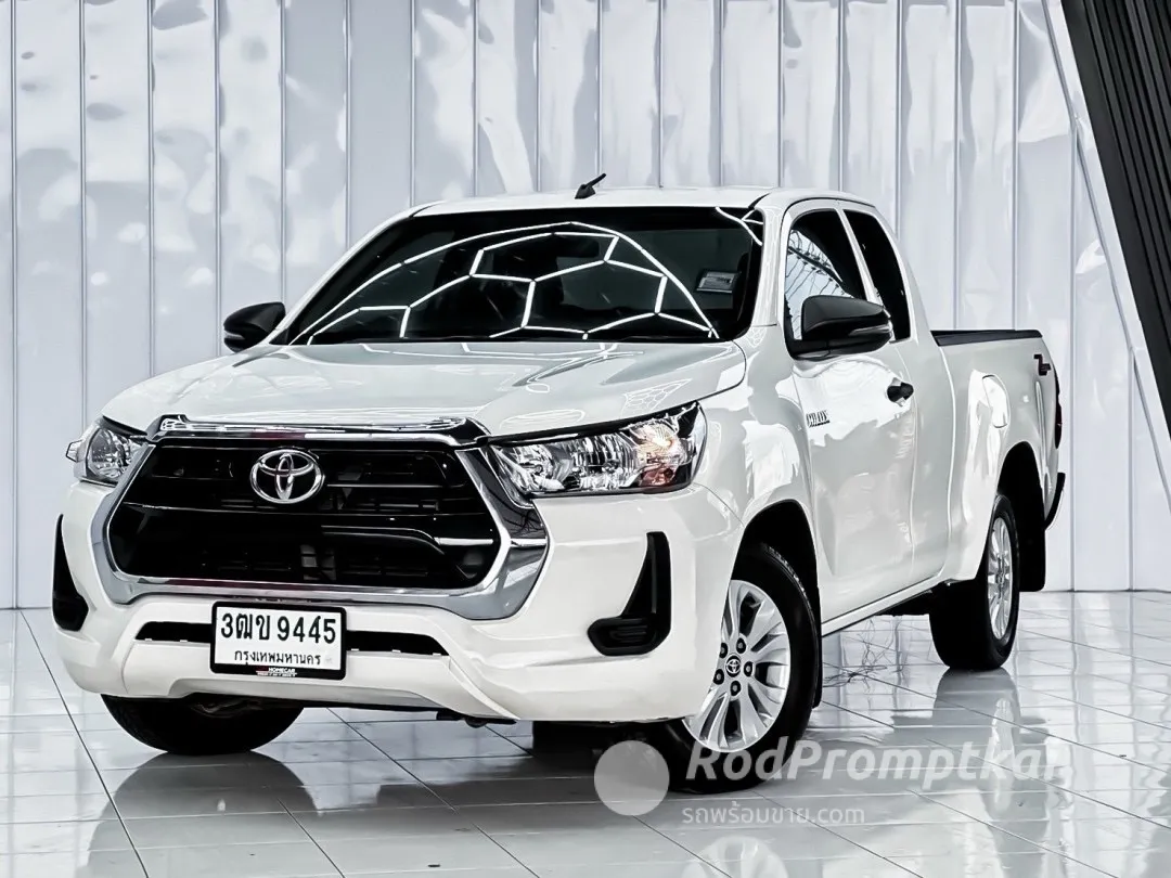 2021-toyota-hilux-revo-24-entry-z-edition-smart-cab-bangkok-37143532