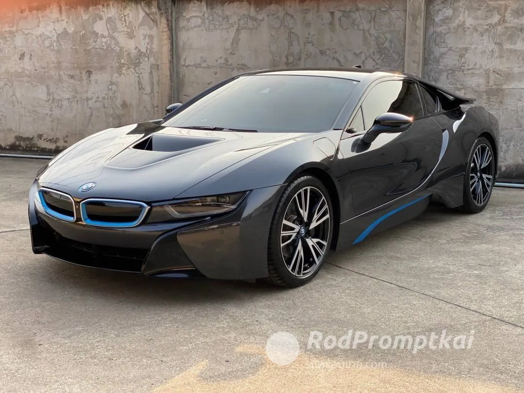 2014-bmw-i8-15-hybrid-bangkok-67170336