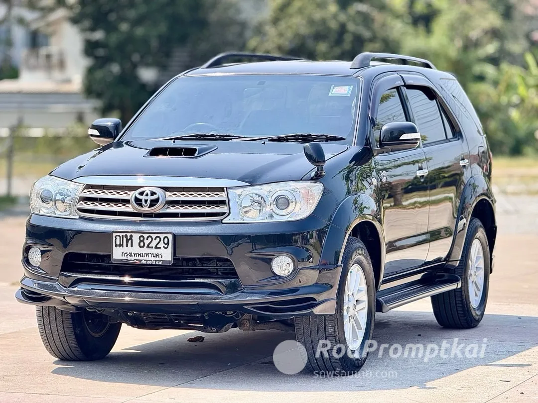 2009-toyota-fortuner-30-v-bangkok-66046930