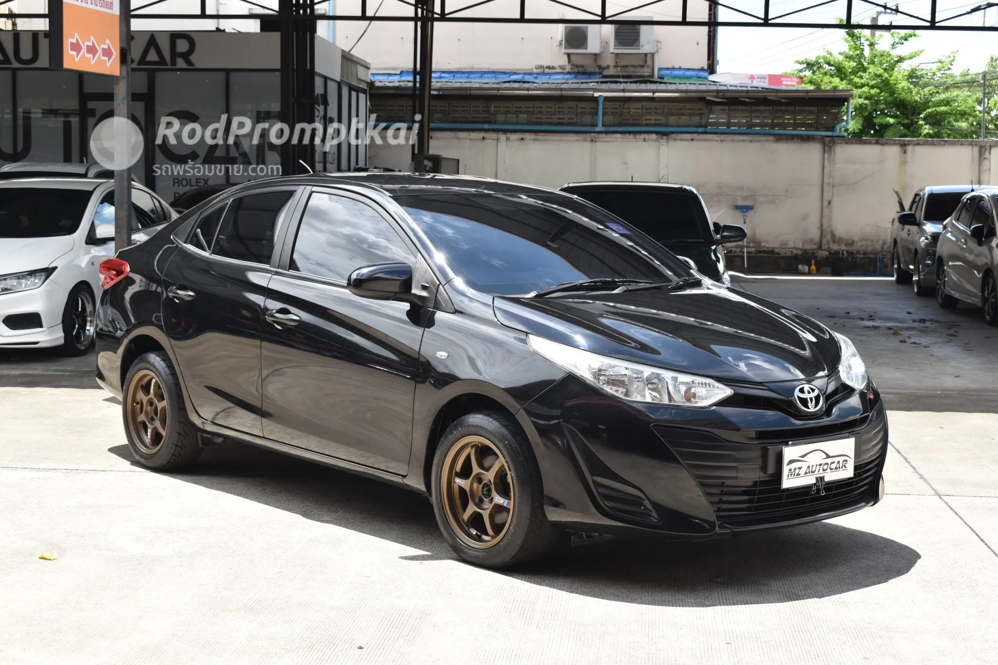 2017-toyota-yaris-ativ-12-e-bangkok-toyota-yaris-ativ-2017-74542213