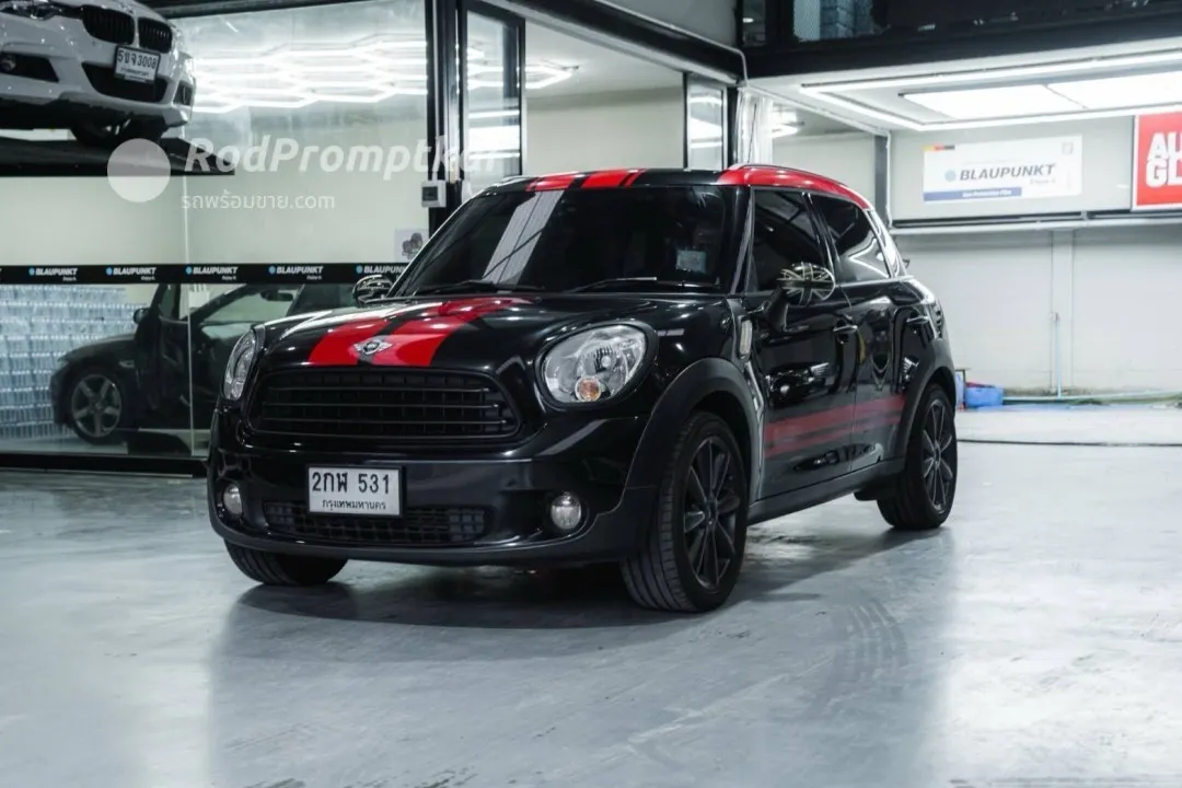 2014-mini-cooper-20-s-countryman-entry-bangkok-mini-cooper-d-countryman-look-2-2014-74572550