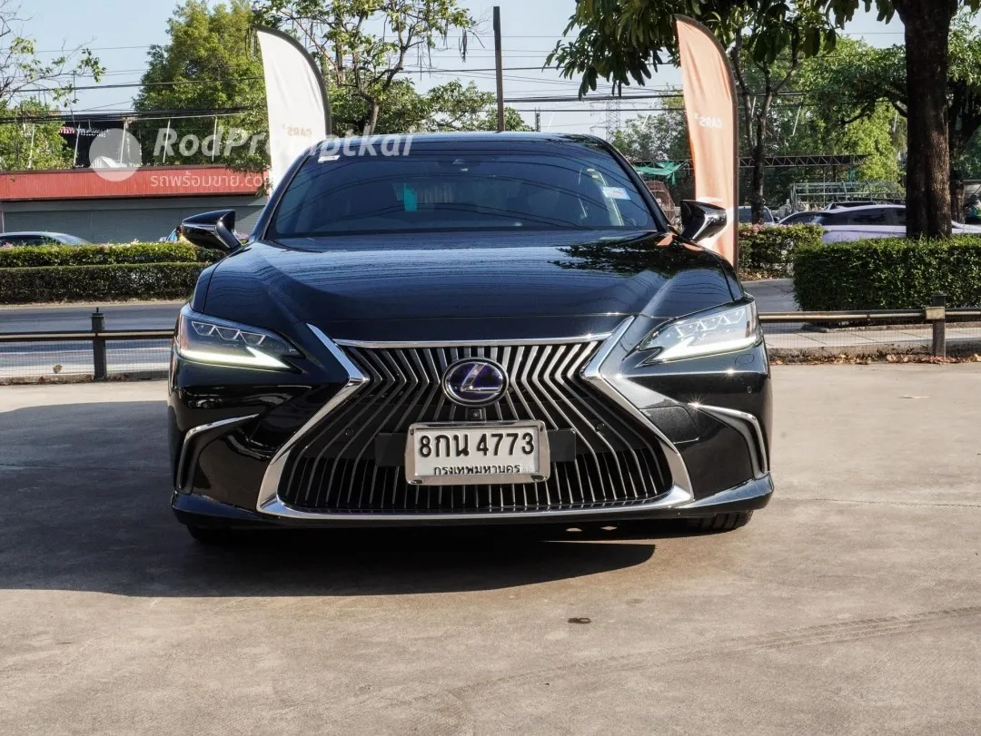 2019-lexus-es300h-25-grand-luxury-bangkok-29700-84-74781264