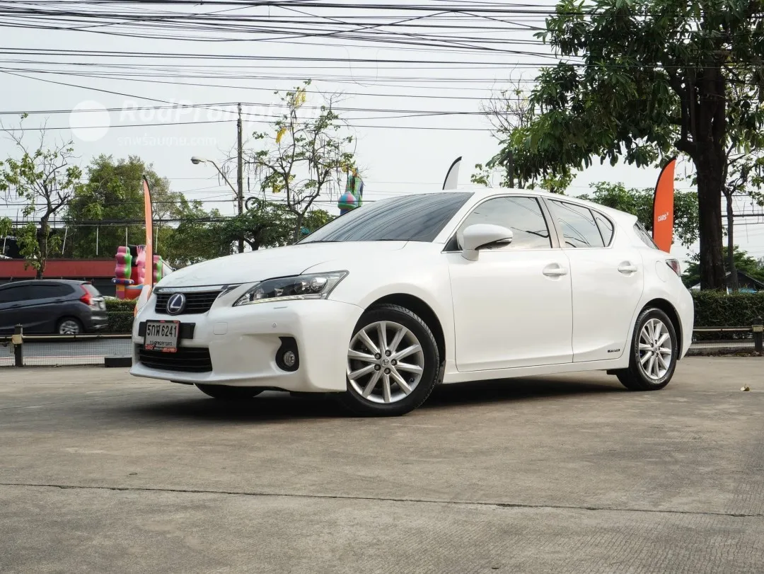 2011-lexus-ct200h-18-premium-bangkok-9260-84-74812430