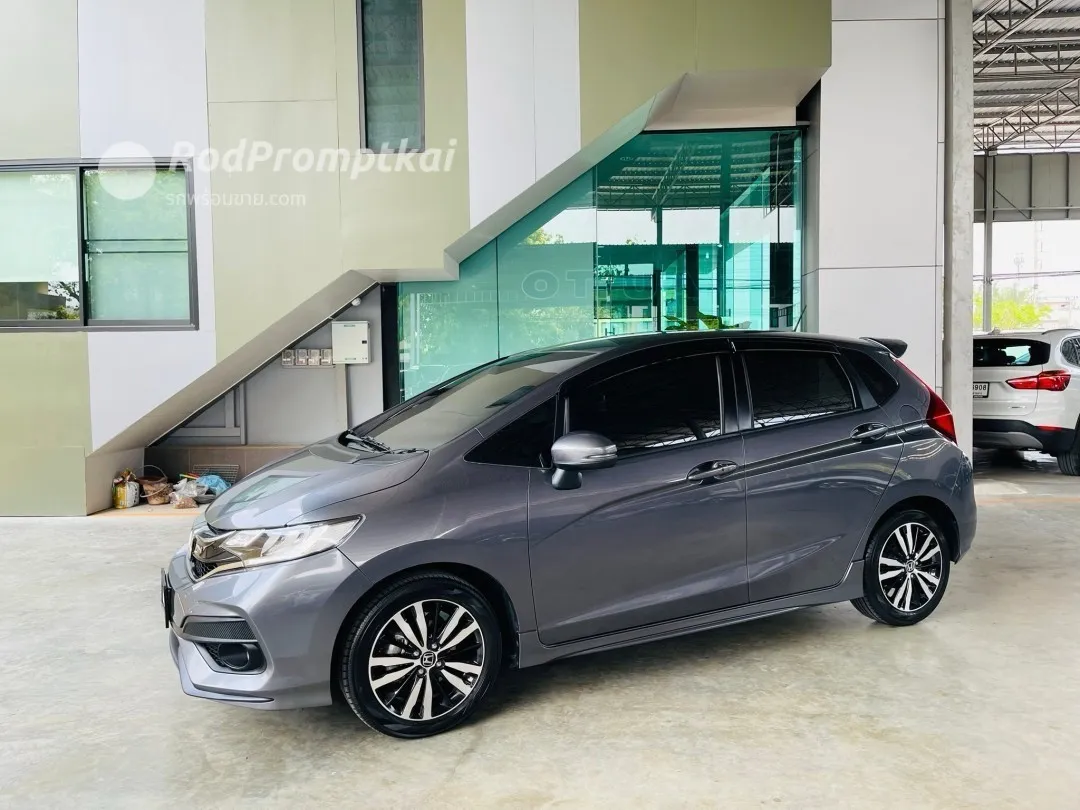 2019-honda-jazz-15-i-vtec-rs-bangkok-100-82921839