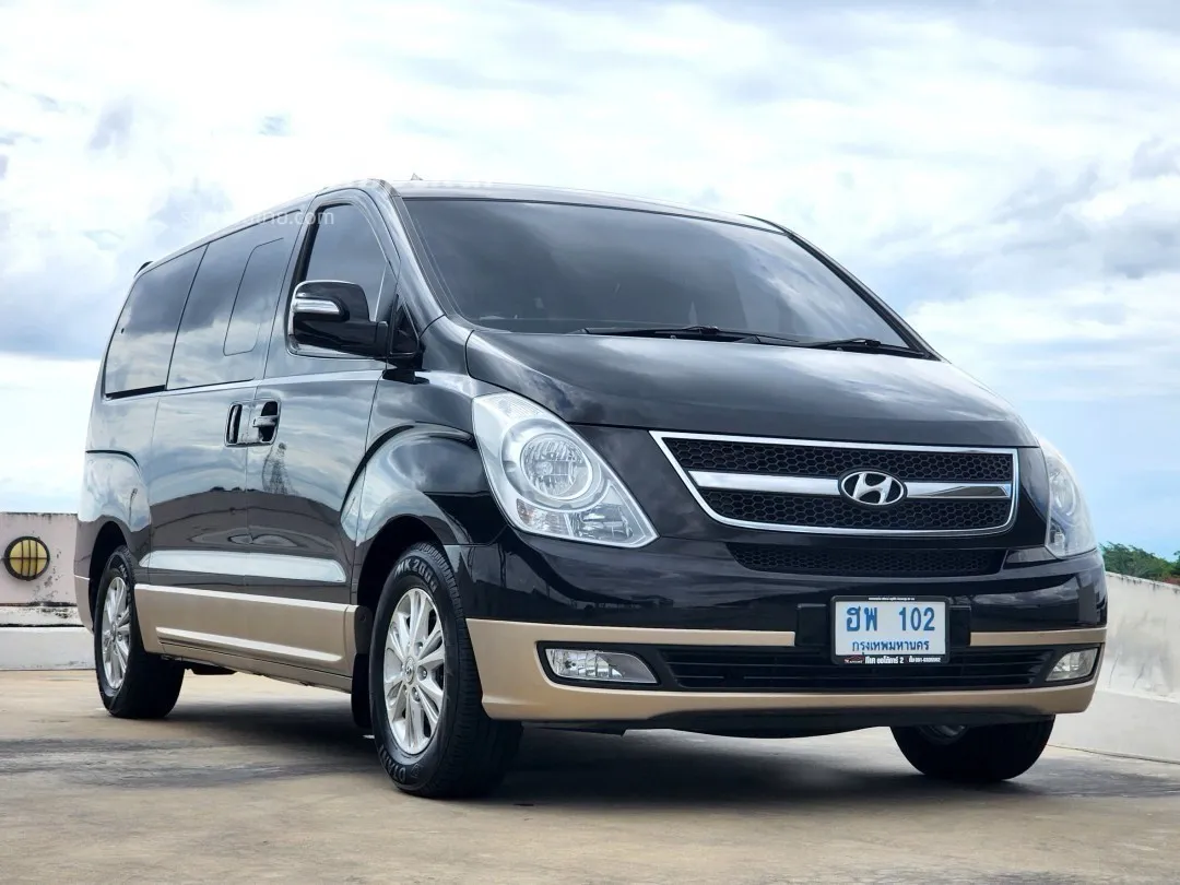 2011-hyundai-h-1-25-deluxe-bangkok-hyundai-h1-25-deluxe-at-2011-83885535