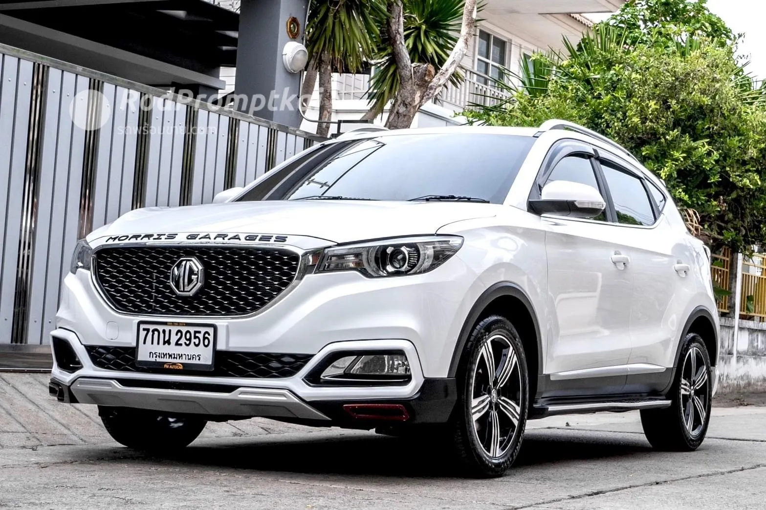 2018-mg-zs-15-x-bangkok-40716720