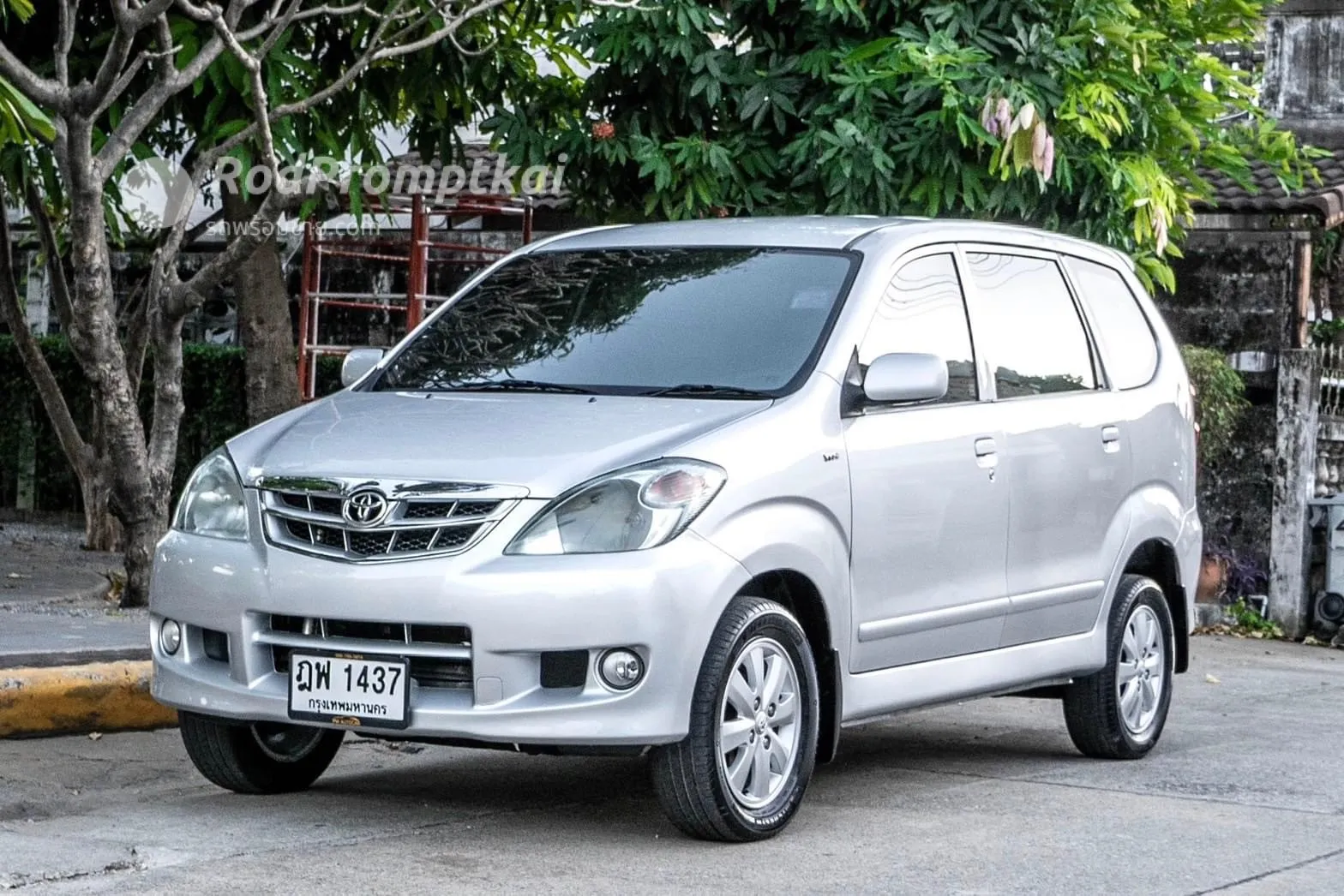 2010-toyota-avanza-15-e-bangkok-41247151