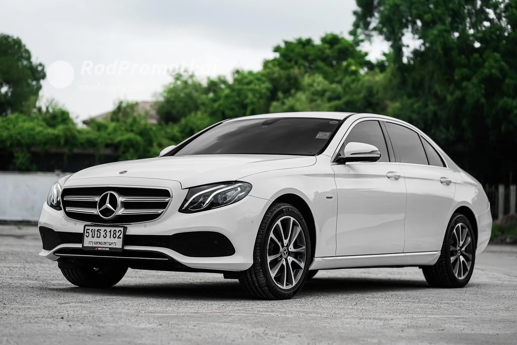 2017-mercedez-benz-e-class-e350e-20-avantgarde-bangkok-43005843