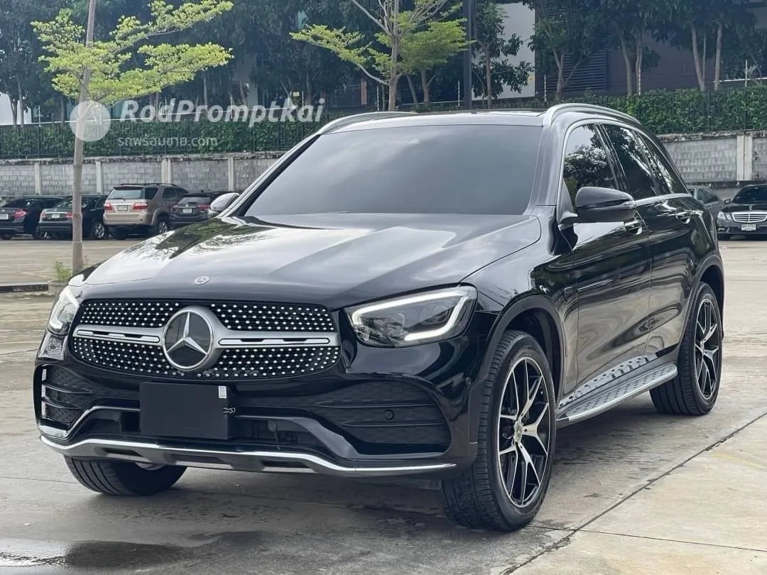 2020-mercedez-benz-glc-class-300e-20-4matic-amg-dynamic-4wd-bangkok-mercedes-benz-glc300e-amg-dynamic-4matic-2020-facelift-43424576