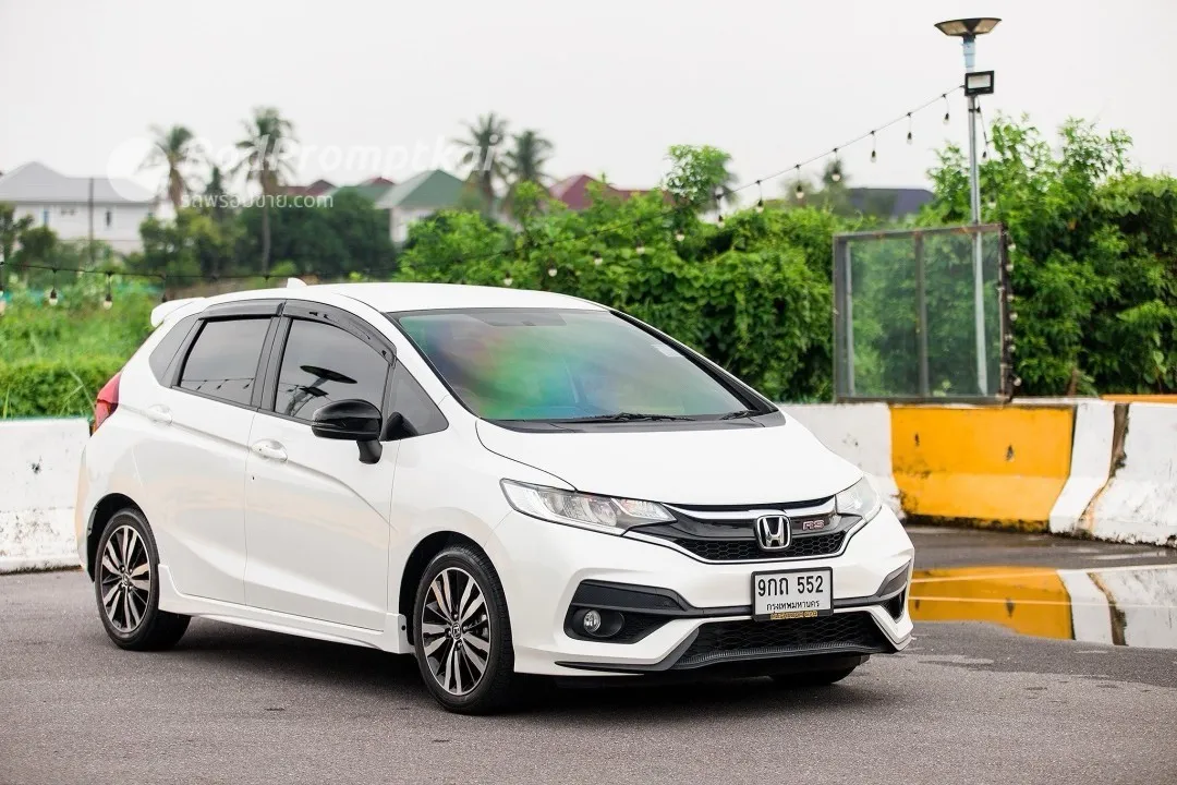 2018-honda-jazz-15-i-vtec-rs-bangkok-honda-jazz-gk-rs-2018-43676891