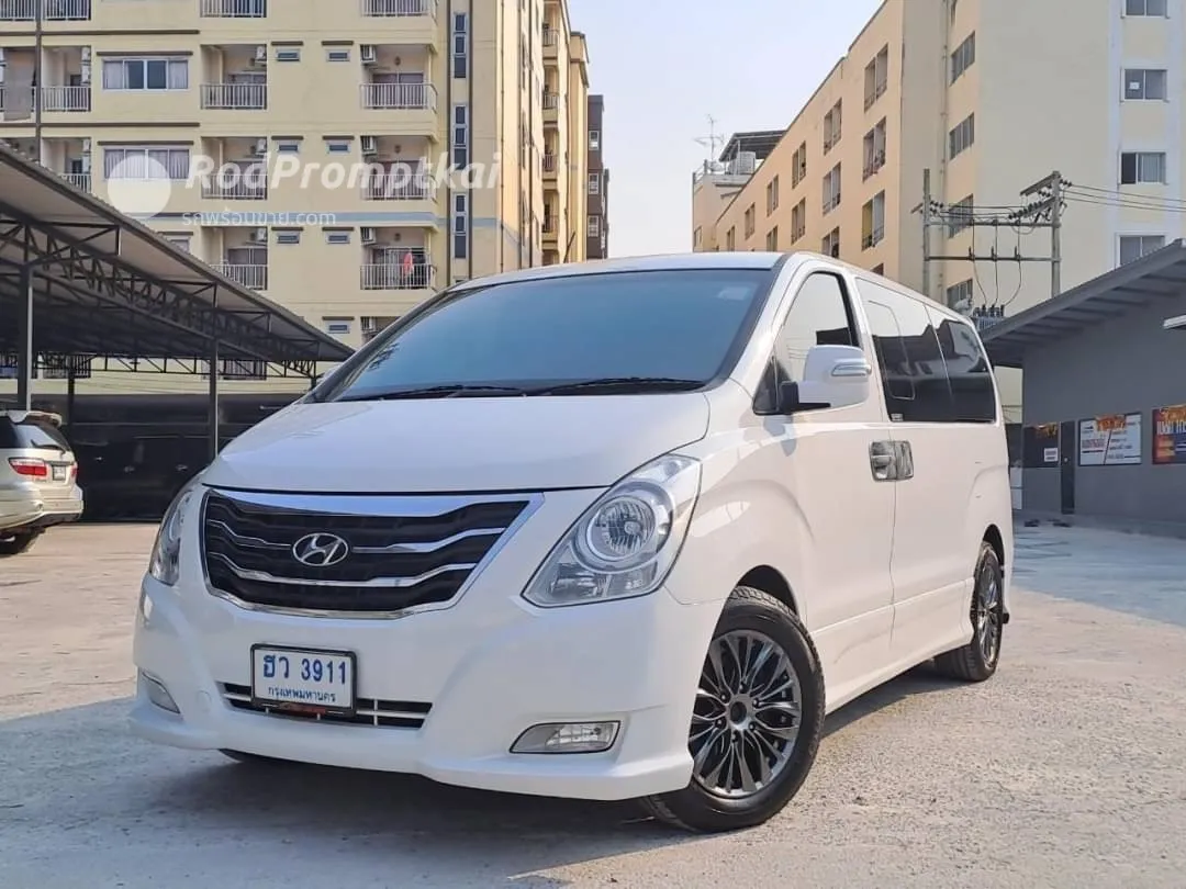 2015-hyundai-h-1-25-deluxe-bangkok-44924911