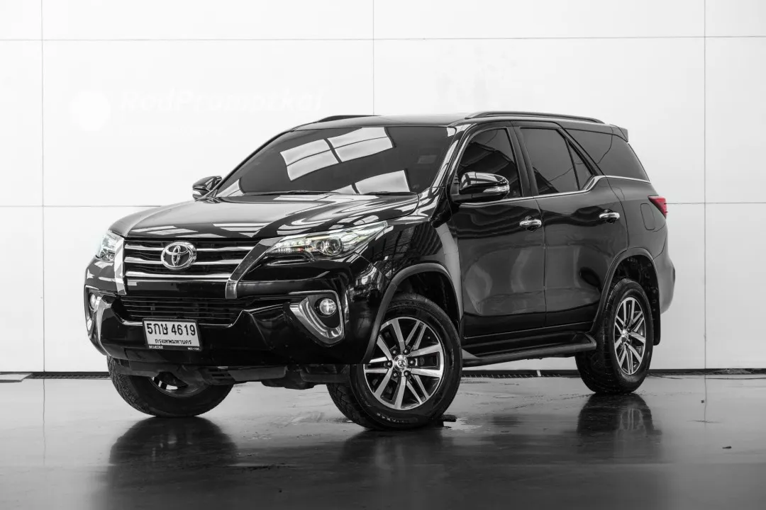 2016-toyota-fortuner-24-v-bangkok-1-44982143