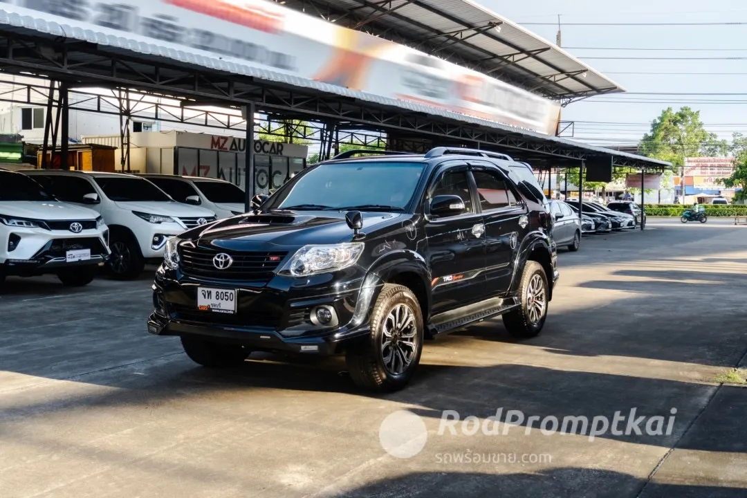 2015-toyota-fortuner-28-trd-sportivo-4wd-bangkok-10462589