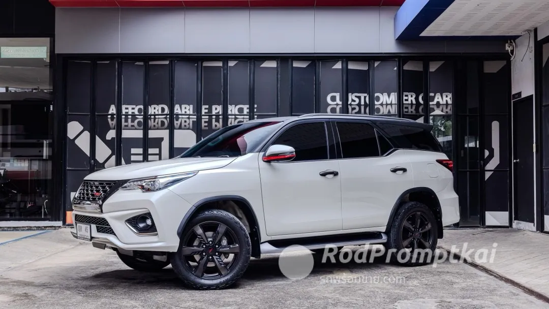 2018-toyota-fortuner-28-trd-sportivo-black-top-4wd-bangkok-44957783