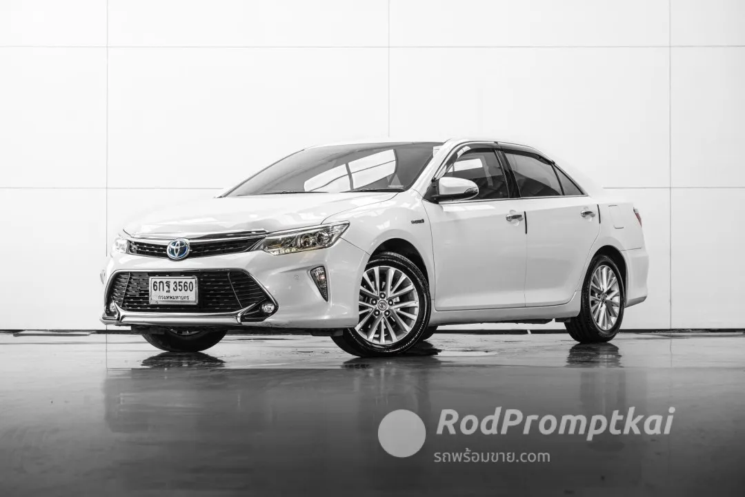 2016-toyota-camry-25-hybrid-navi-bangkok-10608759