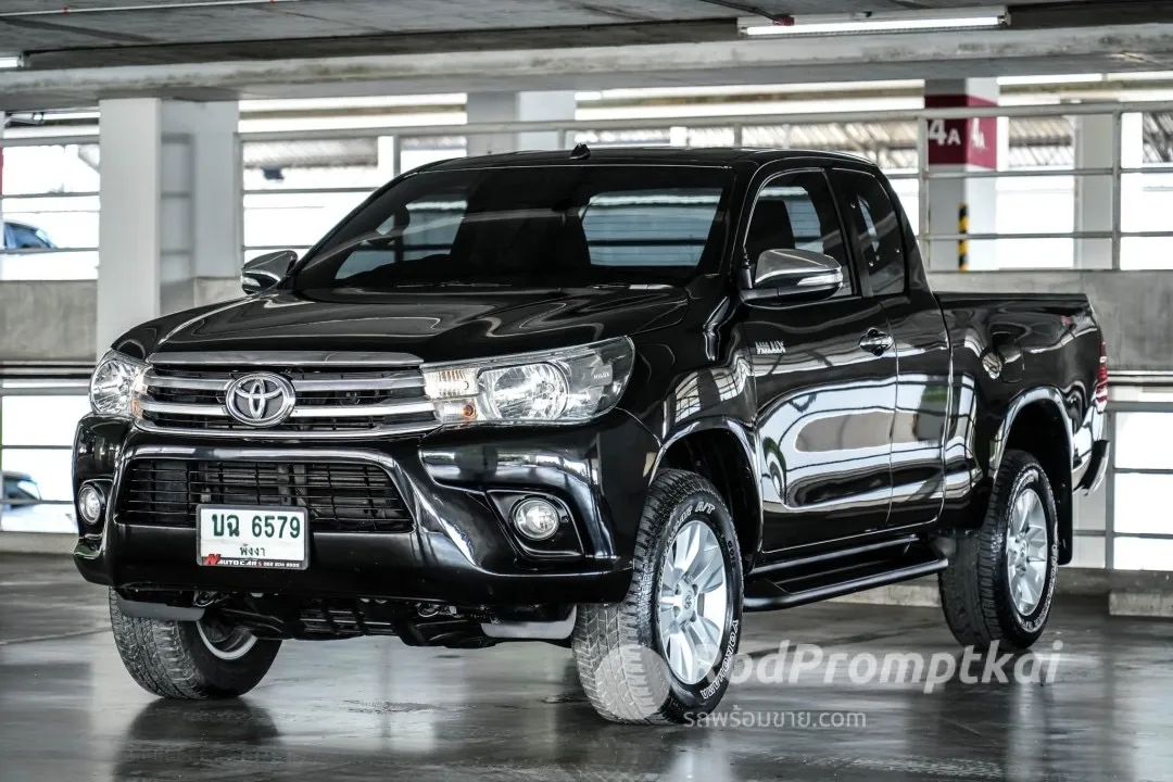 2016-toyota-hilux-revo-24-e-prerunner-smart-cab-bangkok-79000972