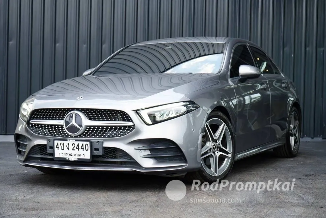 2019-mercedez-benz-a-class-a200-16-amg-sport-bangkok-63940941