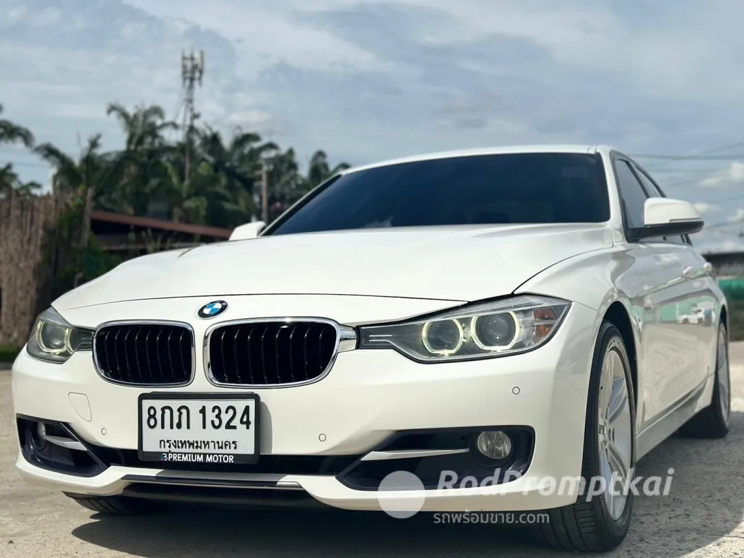 2013-bmw-series-3-320i-sport-bangkok-40995847