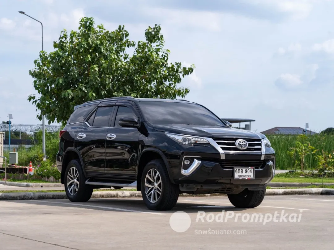 2018-toyota-fortuner-24-v-bangkok-30000-128-02275858