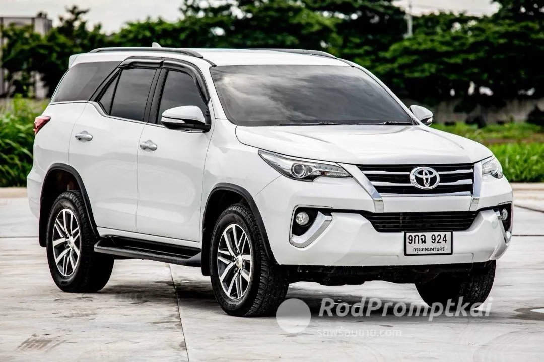 2017-toyota-fortuner-28-v-4wd-bangkok-48126311