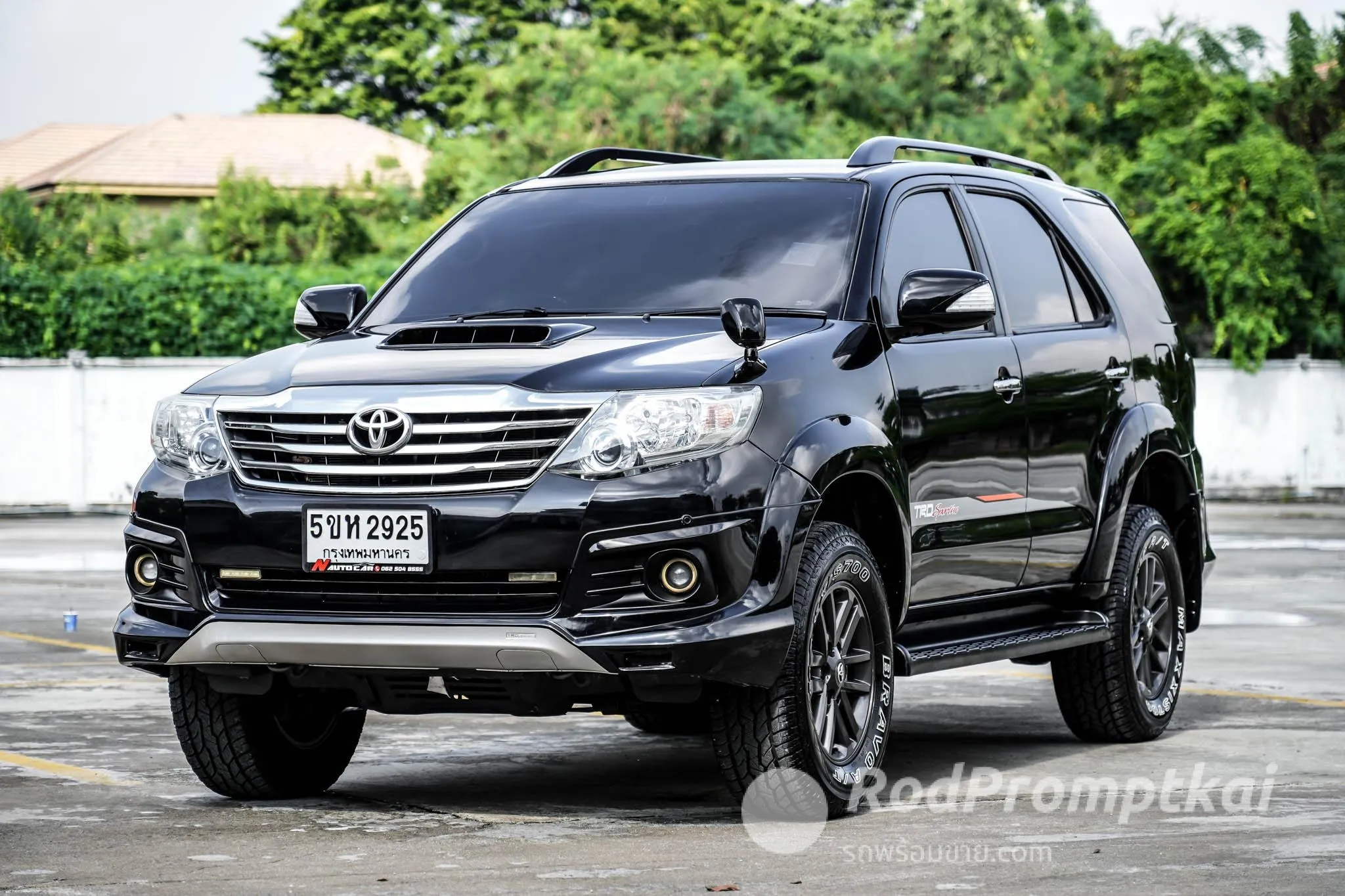 2013-toyota-fortuner-30-v-bangkok-7-30v-2wd-17811463