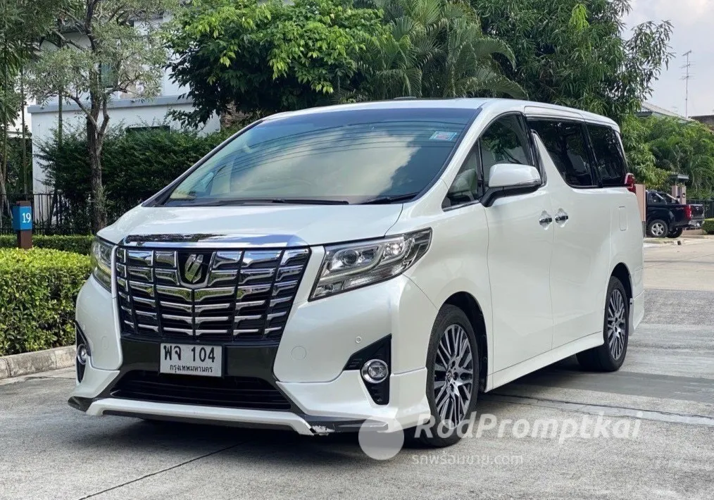 2015-toyota-alphard-25-executive-lounge-bangkok-toyota-alphard-35-executive-lounge-04535252