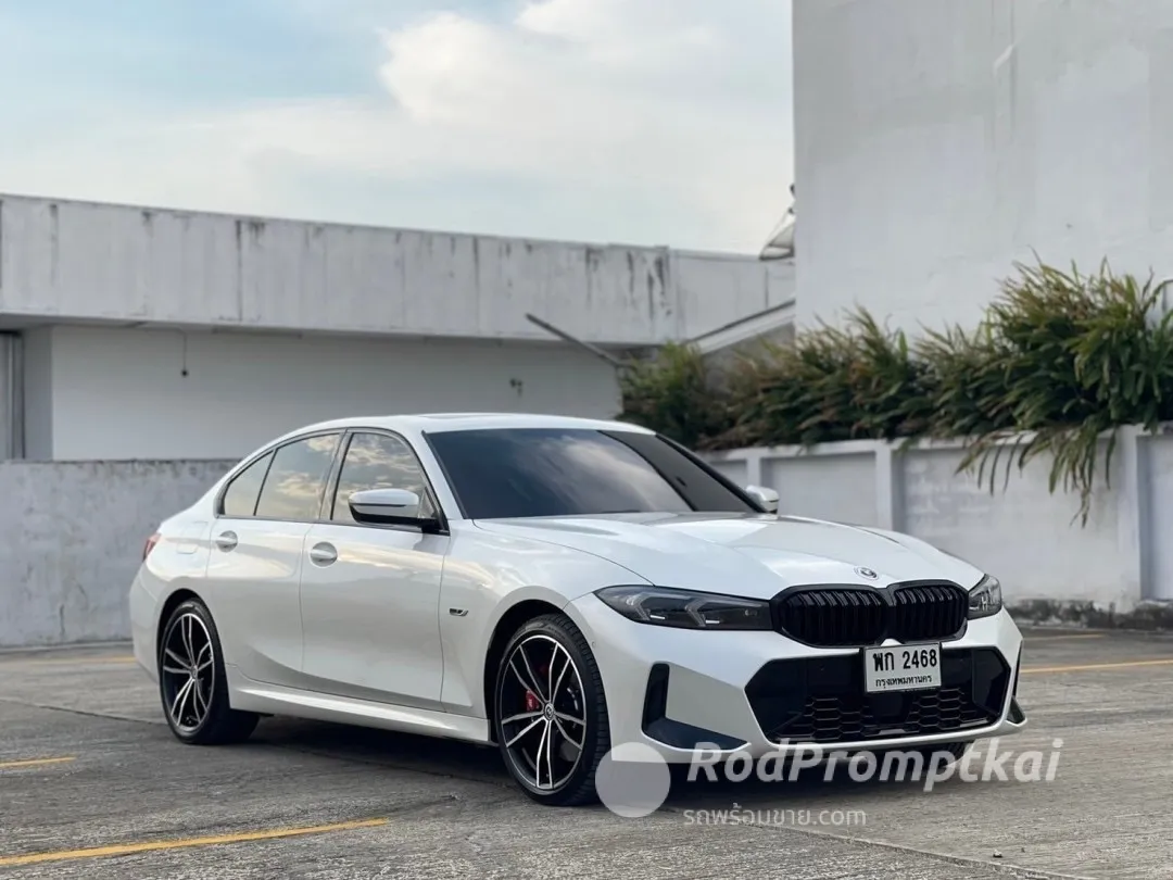 2022-bmw-series-3-330e-m-sport-bangkok-lci-2023-14798690