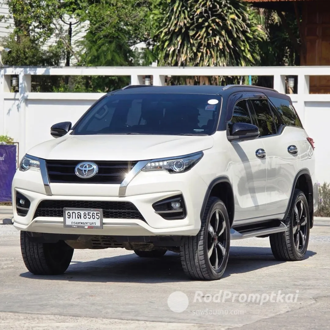 2019-toyota-fortuner-28-trd-sportivo-4wd-bangkok-4wd-66171314