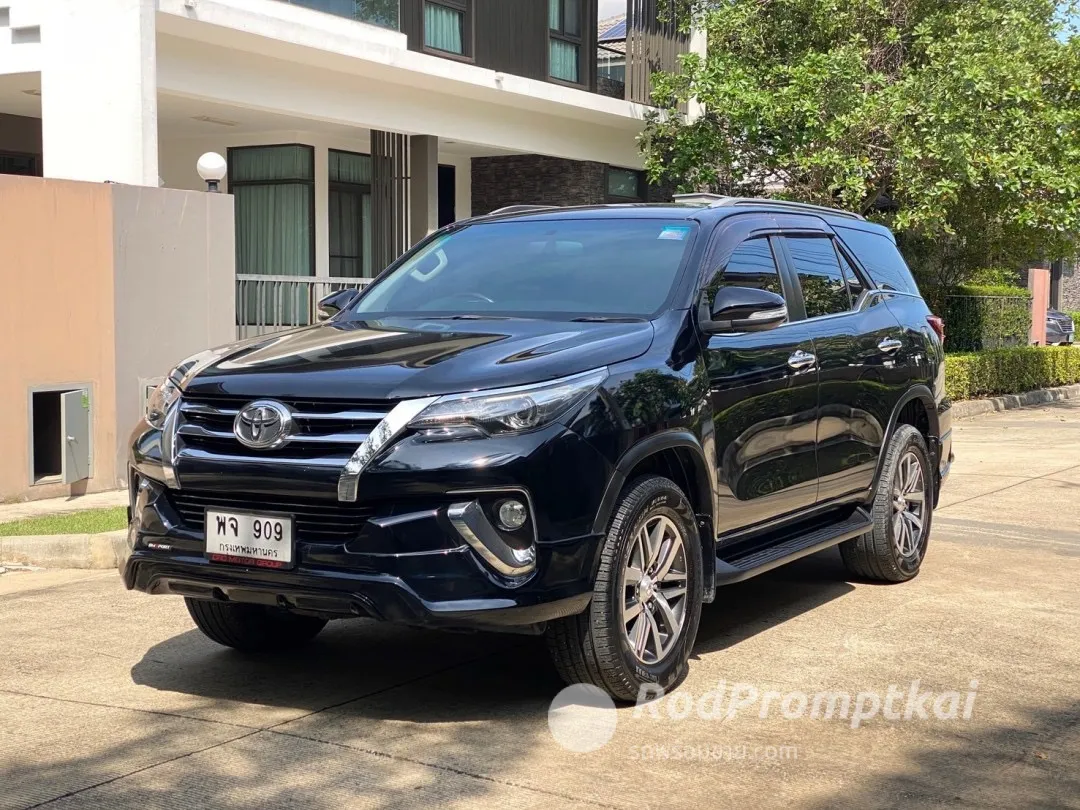 2017-toyota-fortuner-24-v-bangkok-44817380