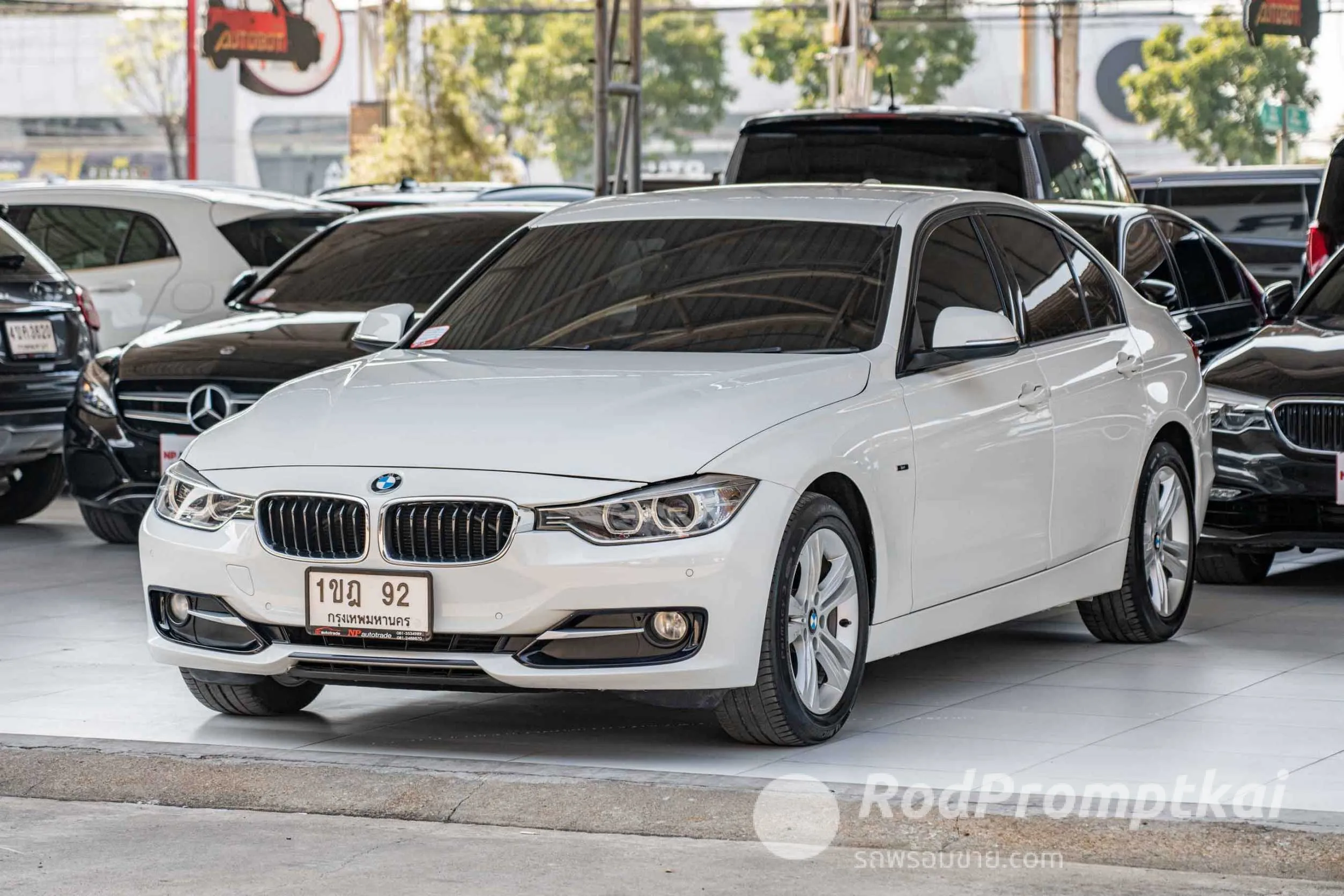 2014-bmw-series-3-320d-gran-tourismo-sport-bangkok-bmw-320d-sport-48289599