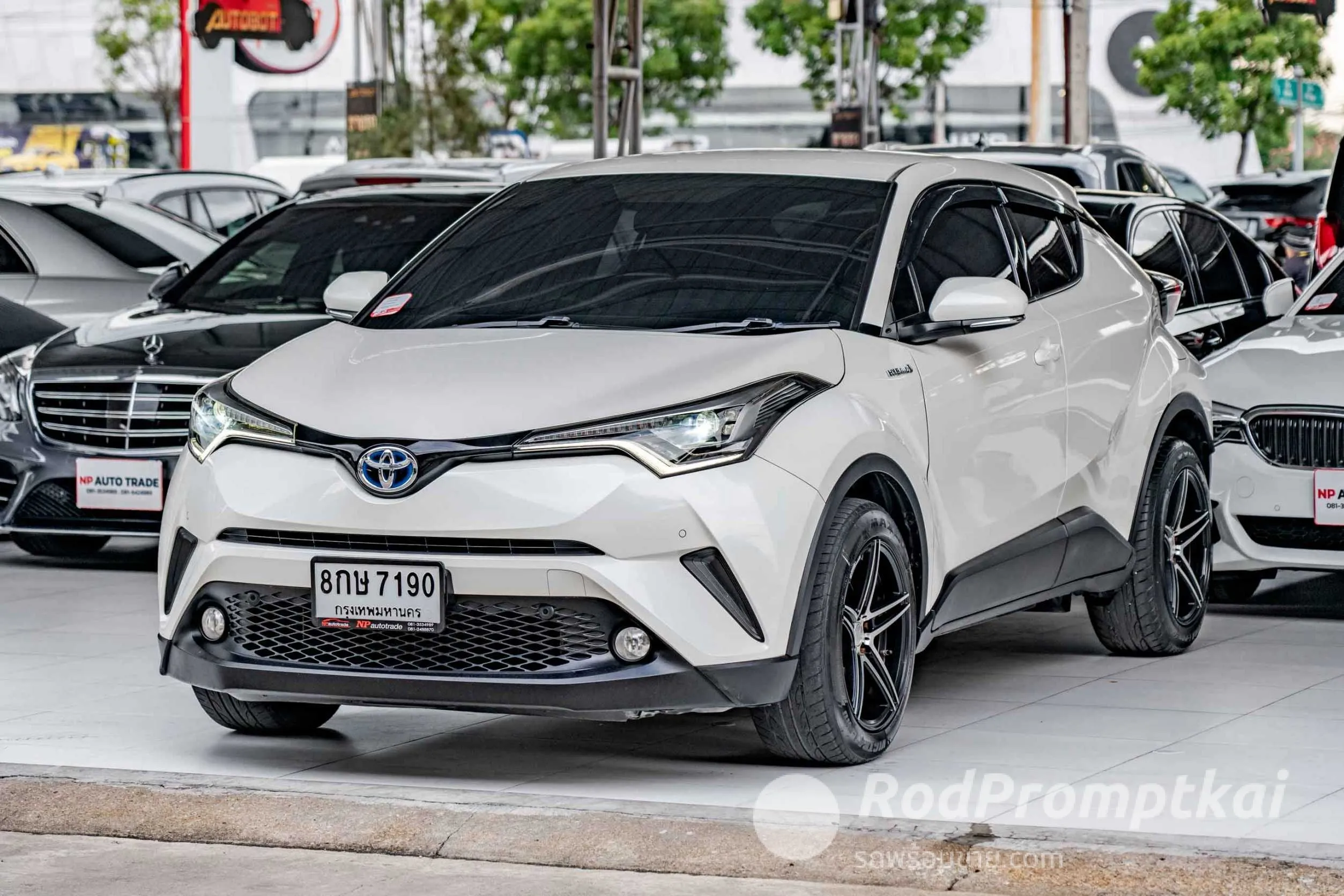 2019-toyota-chr-18-hv-mid-bangkok-toyota-c-hr-18hybrid-mid-2019-55837922