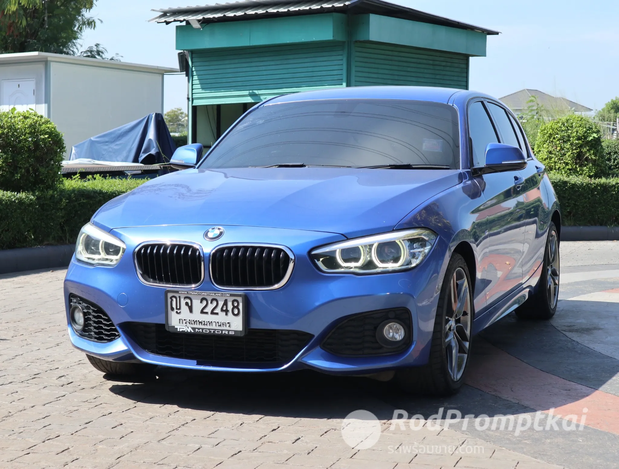 2015-bmw-series-1-118i-15-m-sport-bangkok-15-lci-m-sport-53704213