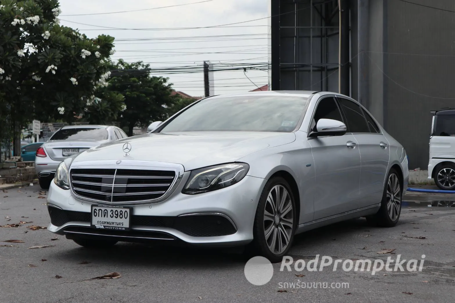 2017-mercedez-benz-e-class-e350e-20-exclusive-bangkok-60951493