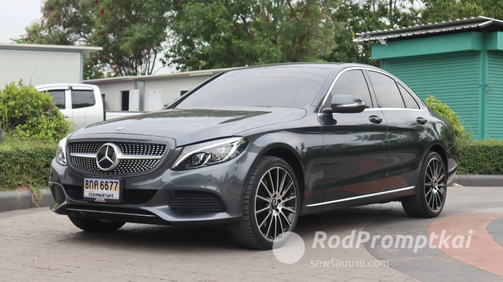 2015-mercedez-benz-c-class-c300-21-bluetec-hybrid-exclusive-bangkok-95635664