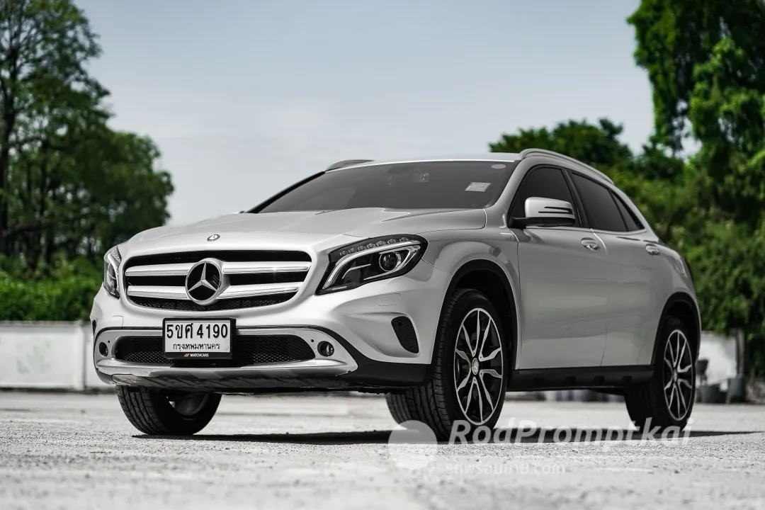 2015-mercedez-benz-gla-class-200-16-urban-bangkok-98044988