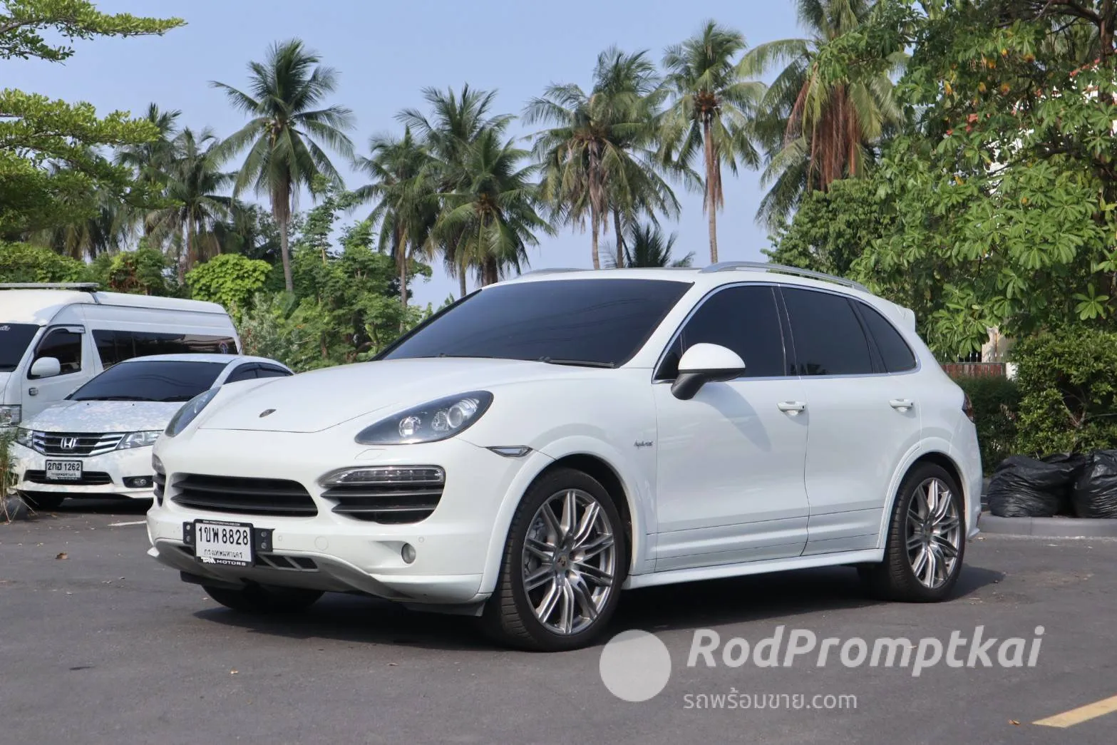 2013-porsche-cayenne-30-s-hybrid-bangkok-34304178