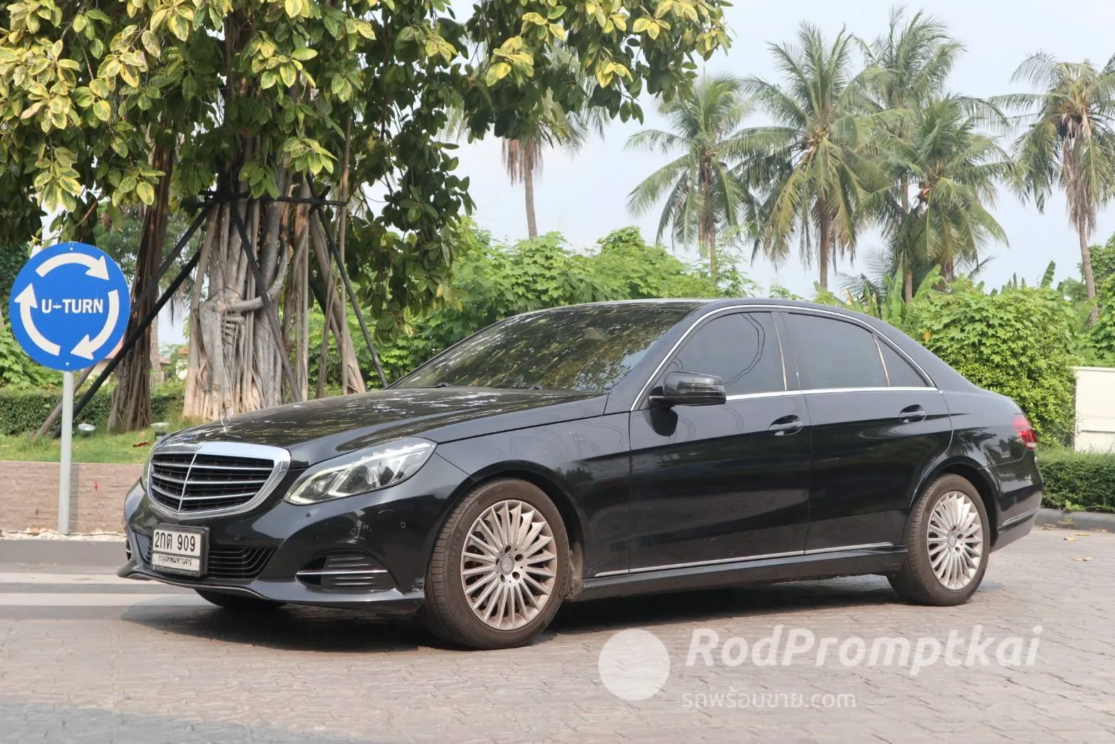 2014-mercedez-benz-e-class-e300-21-exclusive-blue-tec-hybrid-bangkok-36096452