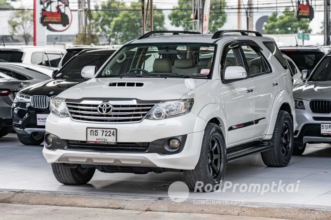 2012-toyota-fortuner-30-v-bangkok-95434808