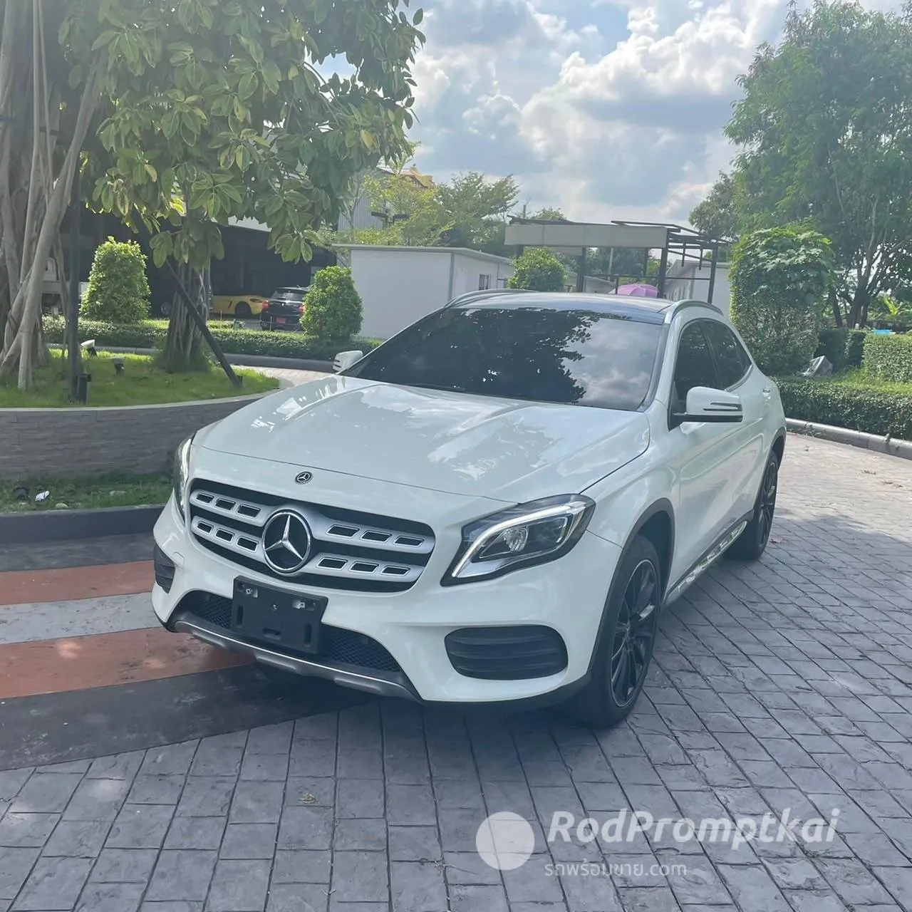 Mercedez-Benz