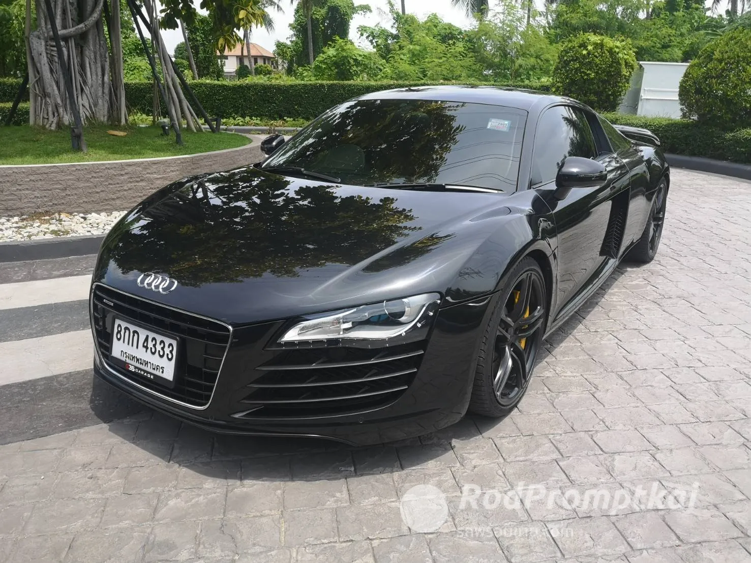 2011-audi-r8-42-fsi-quattro-4wd-bangkok-73404427