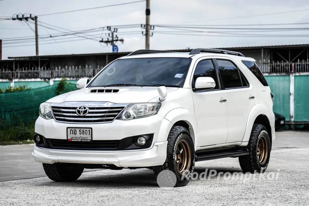 2013-toyota-fortuner-30-v-bangkok-73603819