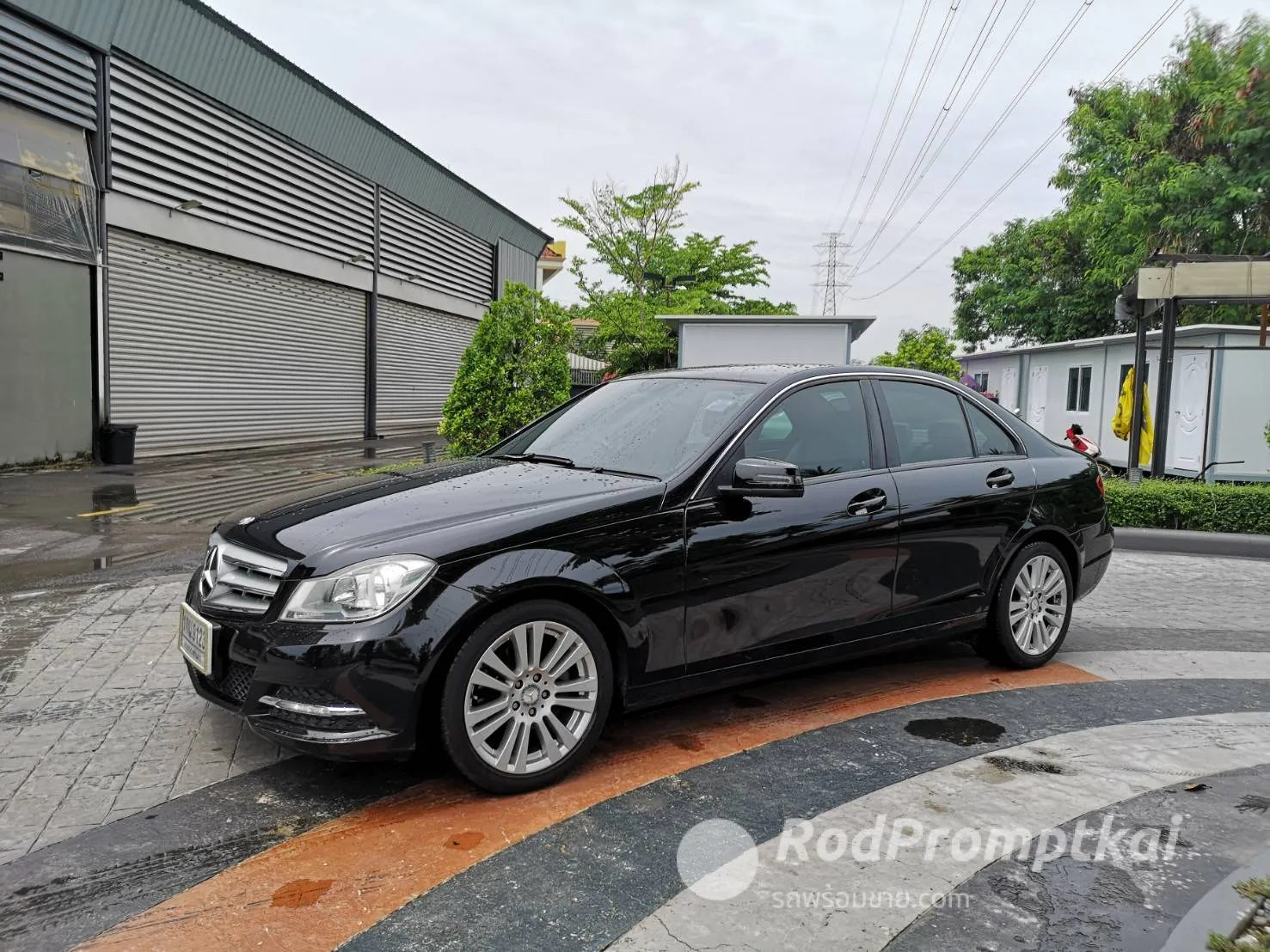 2014-mercedez-benz-c-class-c200-cgi-18-bangkok-46025303