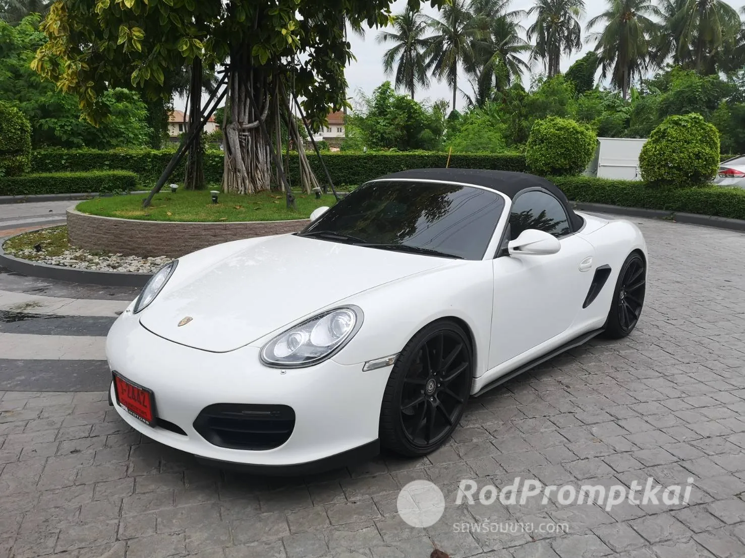 2013-porsche-boxster-29-bangkok-46332955