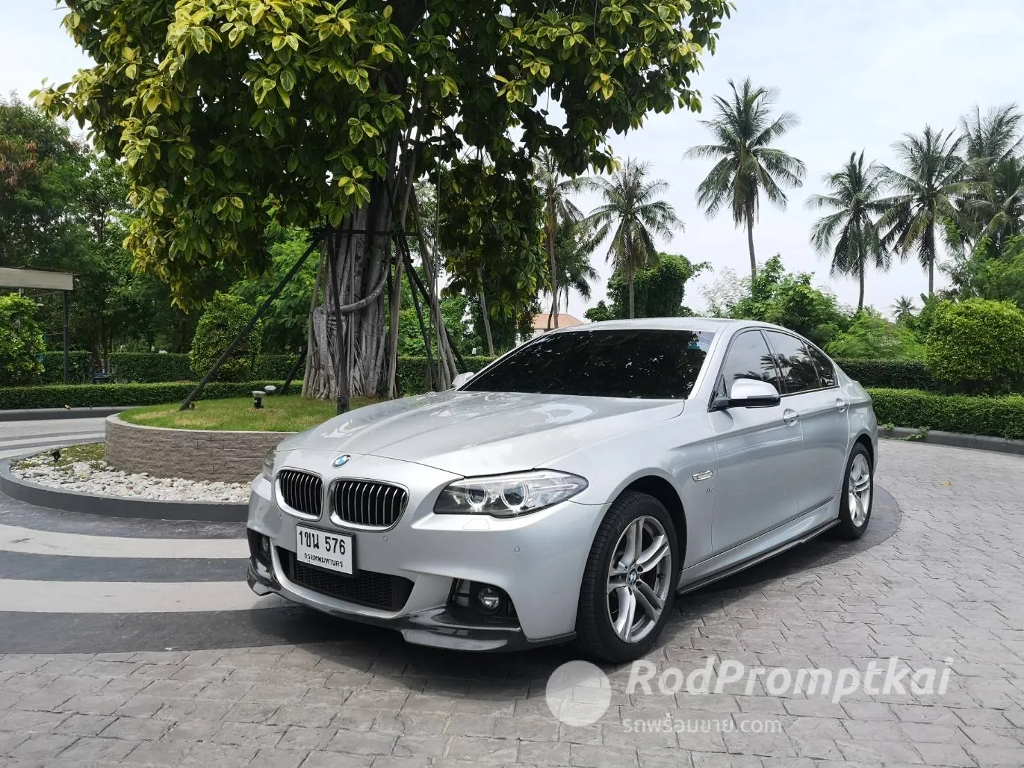 2016-bmw-series-5-520d-m-sport-bangkok-47175160