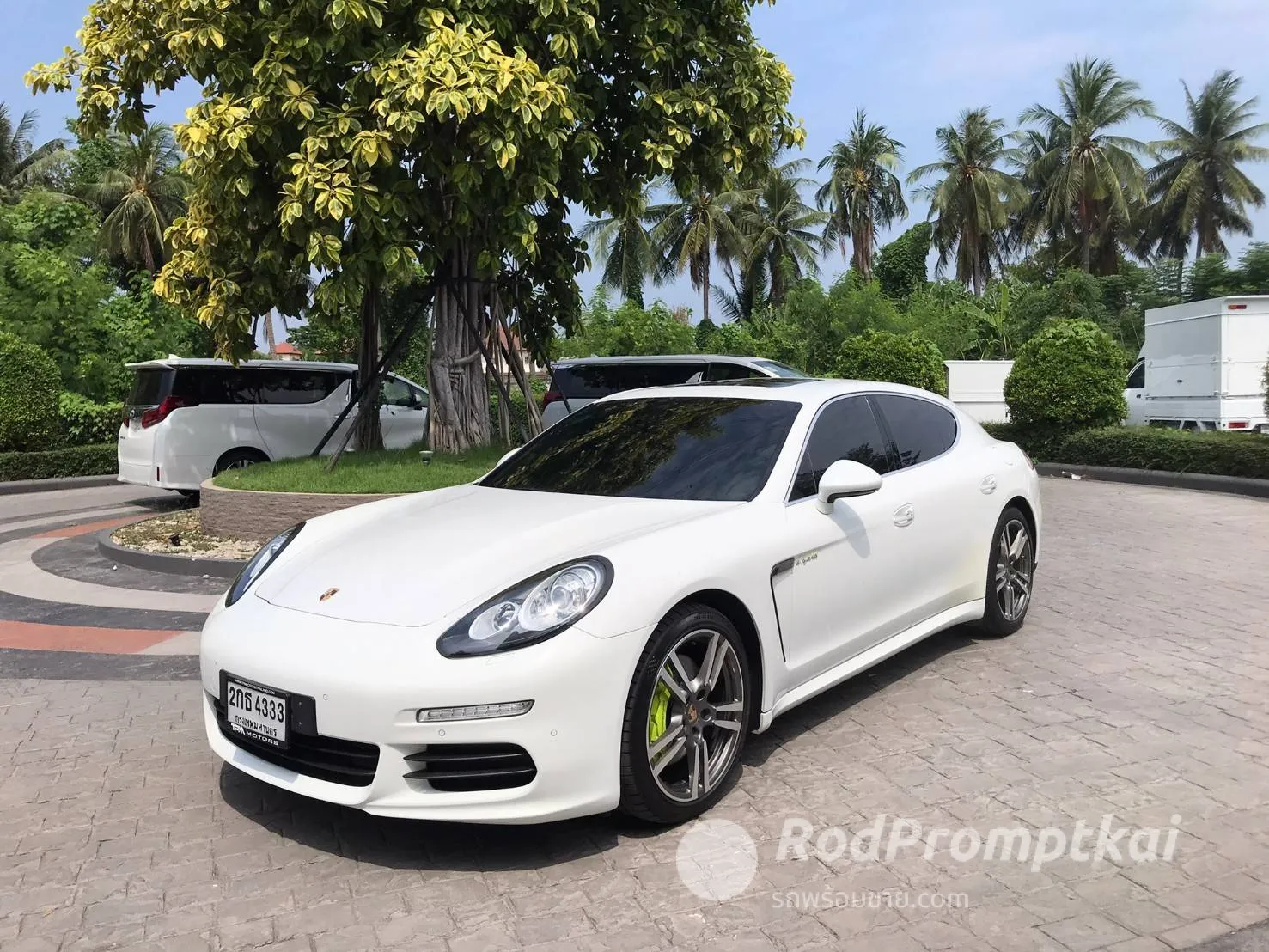 2014-porsche-panamera-30-s-e-hybrid-bangkok-50411361