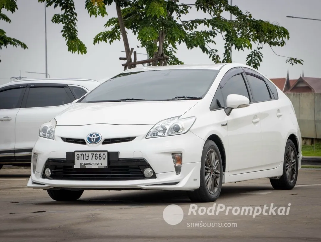 2012-toyota-prius-18-hybrid-e-trd-sportivo-bangkok-79958654