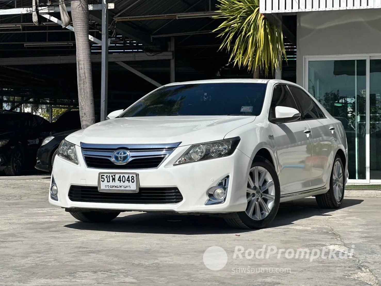 2012-toyota-camry-24-hybrid-bangkok-50216510