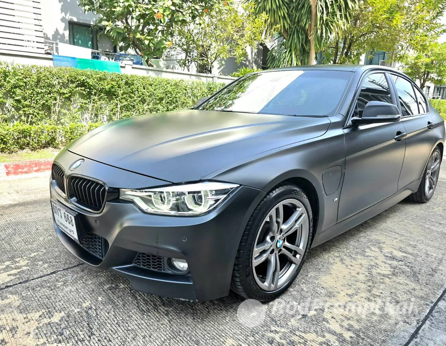 2017-bmw-series-3-330e-m-sport-bangkok-52524757