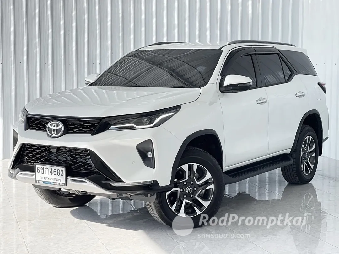 2023-toyota-fortuner-24-leader-g-bangkok-2023-toyota-fortuner-leader-24-g-at-05283901