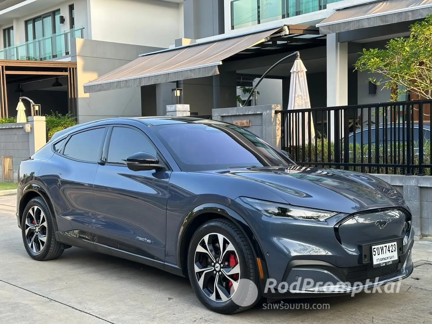 2021-ford-mustang-mach-e-first-edition-extended-range-4wd-bangkok-ford-mustang-mach-e-extended-40181589